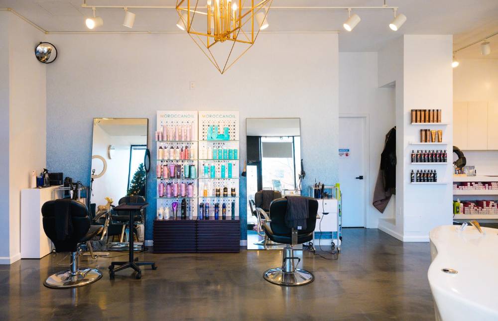 Deep tissue massage treatment at Spa Blue